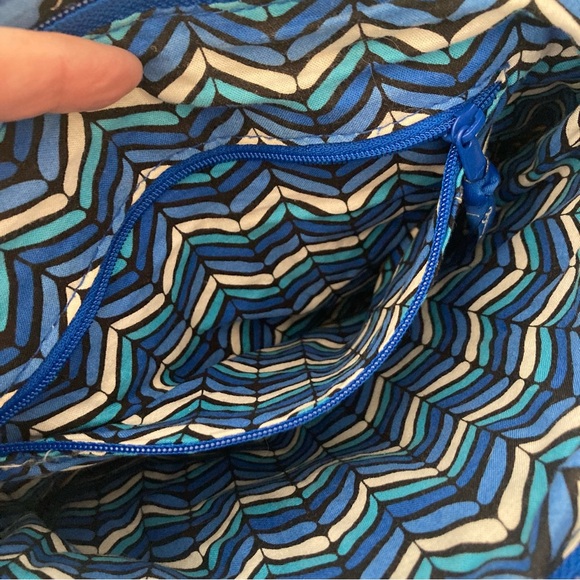 Vera Bradley triple zip bag - Picture 3 of 16